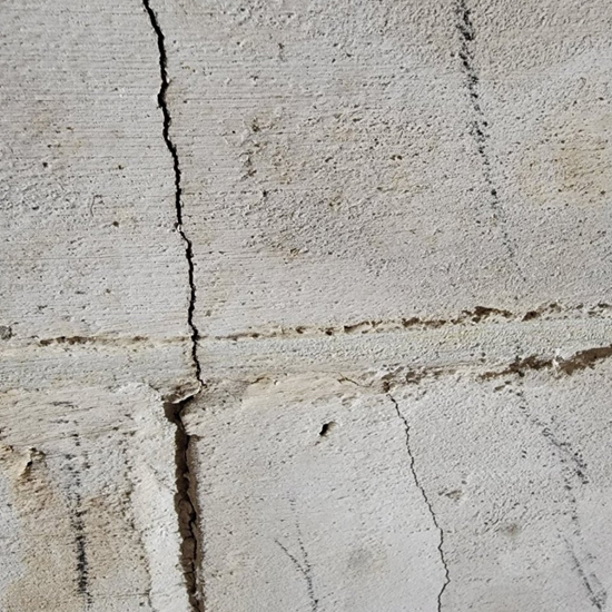 Basement cracks repair