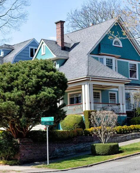 attic-insulation-contractors-in-astoria-ny-1.3 Customized Insulation Solutions for Astoria’s Historical and Modern Homes