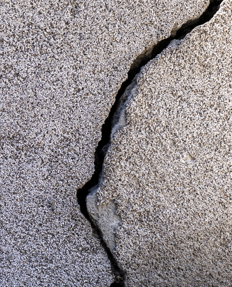 Foundation Repair Contractors in Glen Cove, NY - Foundation Cracks Up<br />
Close<br />
