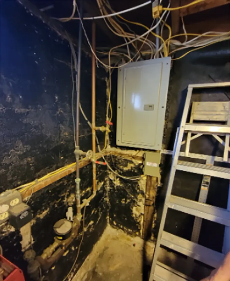 The property with the structural cracks in North Babylon, NY