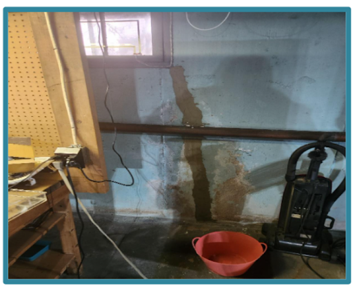 Vertical foundation crack in the basement