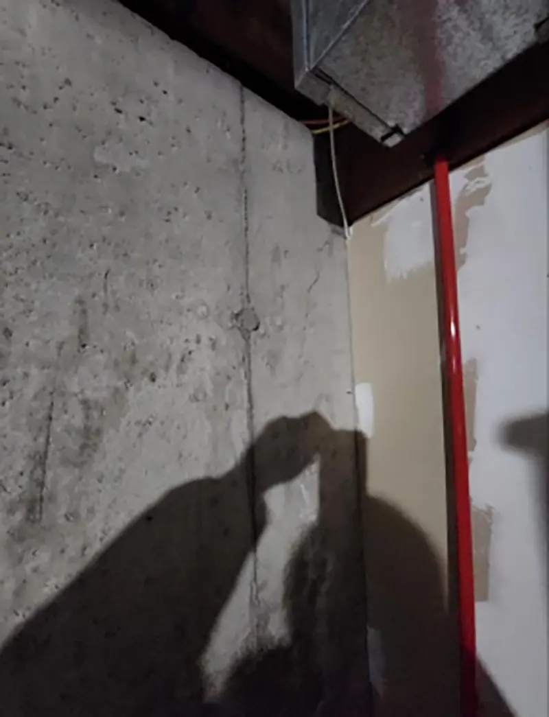 Foundation in need of crack repair
