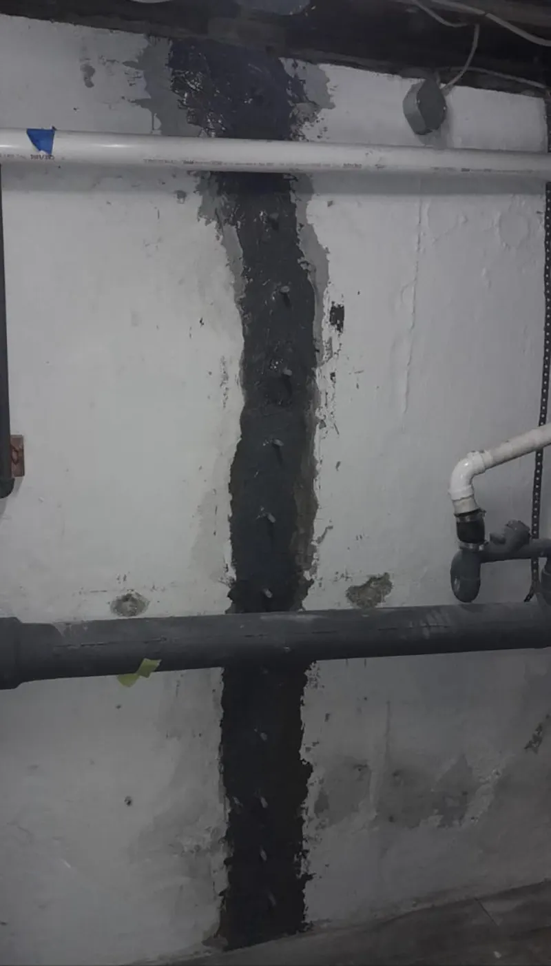 Structural crack in the foundation wall