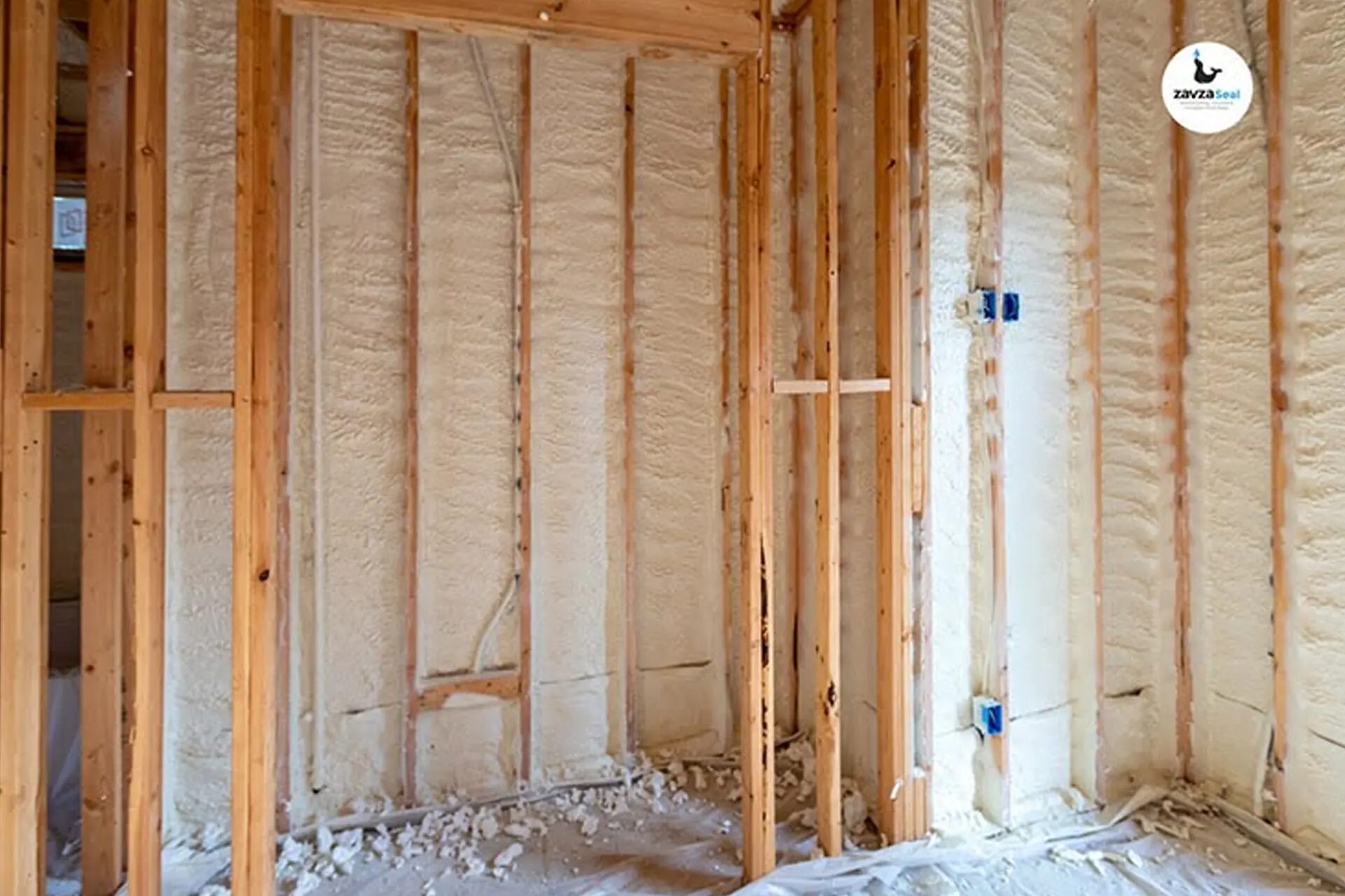 Why Fall Is the Best Time for Spray Foam Installation – A Before and After Picture of a Garage with Spray Foam Insulation Installed by Zavza Seal