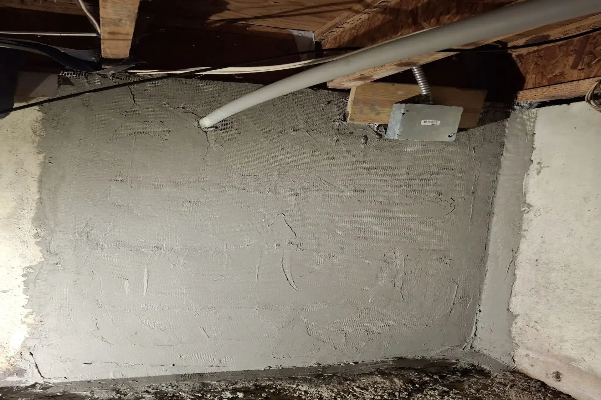 crawlspace-foundation-crack-featured