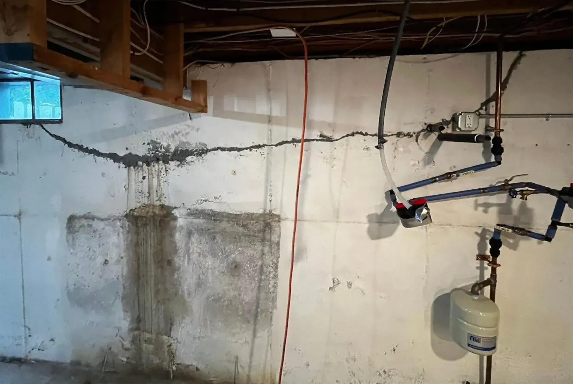 Stair-Step Cracks in Older Brick Homes (Brooklyn & Queens) in New York