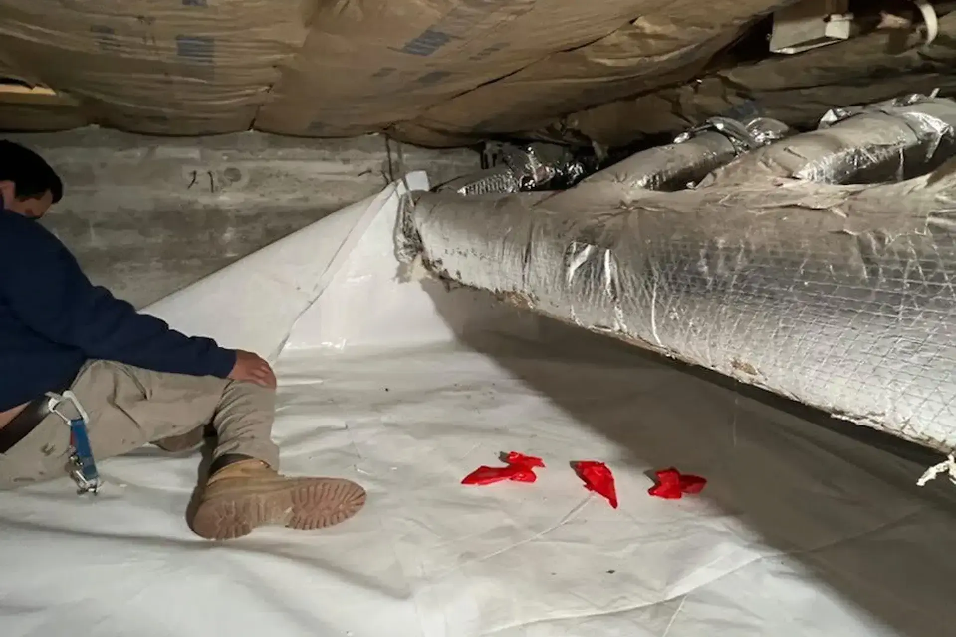 crawl-space-encapsulation-and-insulation-featured Completed crawl space encapsulation and insulation upgrade in Montauk NY.